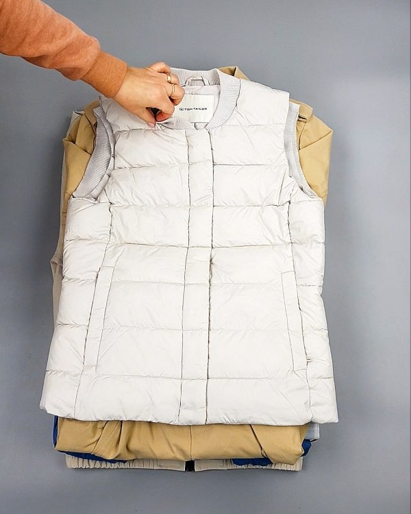 Фотография  971 - Верхняя одежда весна TOM TAILOR 124#7,1 кг, ЛОТ №7580 оптом в Петрозаводске и Карелии