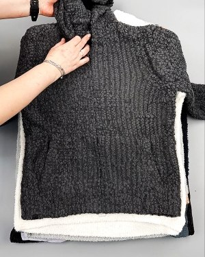 Фотография  522 - Джемпера СТОК CAN 084#7 кг, ЛОТ №7648 оптом в Петрозаводске и Карелии