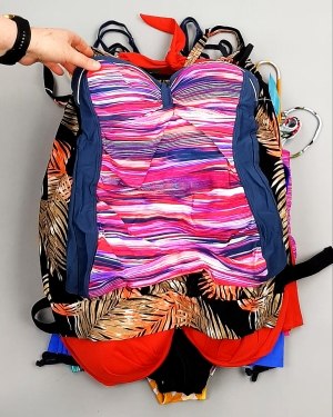 Фотография  463 - Купальники СТОК CAN 124#5 кг, ЛОТ №7686 оптом в Петрозаводске и Карелии