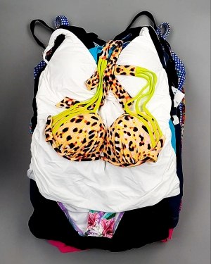 Фотография  878 - Купальники СТОК CAN 124#5 кг, ЛОТ №7688 оптом в Петрозаводске и Карелии