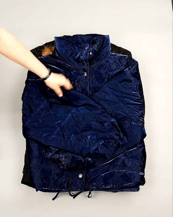 Фотография  561 - Верхняя одежда AMAZON жен 015#10 кг, ЛОТ №7714 оптом в Петрозаводске и Карелии