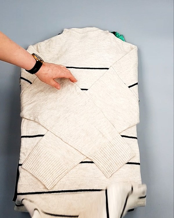 Фотография  178 - Платья СТОК CAN зима 084#7 кг, ЛОТ №7826 оптом в Петрозаводске и Карелии