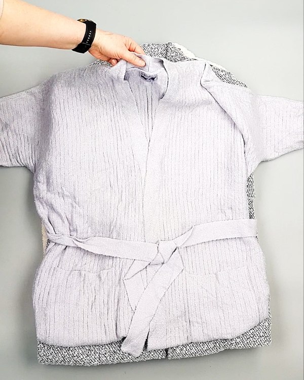 Фотография  866 - Кардиганы СТОК CAN 084#7 кг, ЛОТ №7671 оптом в Петрозаводске и Карелии