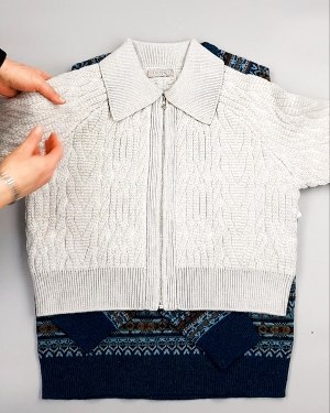 Фотография  346 - Джемпера СТОК CAN 084#7 кг, ЛОТ №7650 оптом в Петрозаводске и Карелии