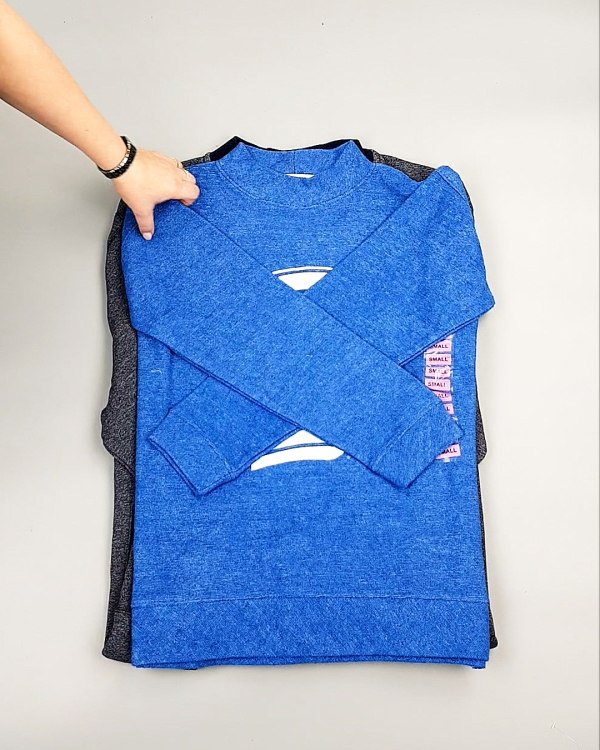 Фотография  186 - SWEATSHIRT CAN 084#10 кг, ЛОТ №7621 оптом в Петрозаводске и Карелии