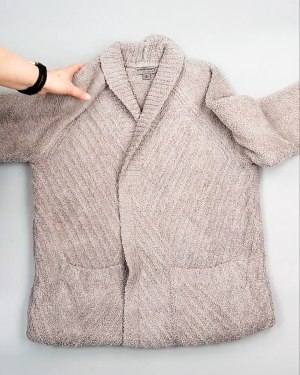 Фотография  779 - Кардиганы СТОК CAN 084#7 кг, ЛОТ №7673 оптом в Петрозаводске и Карелии