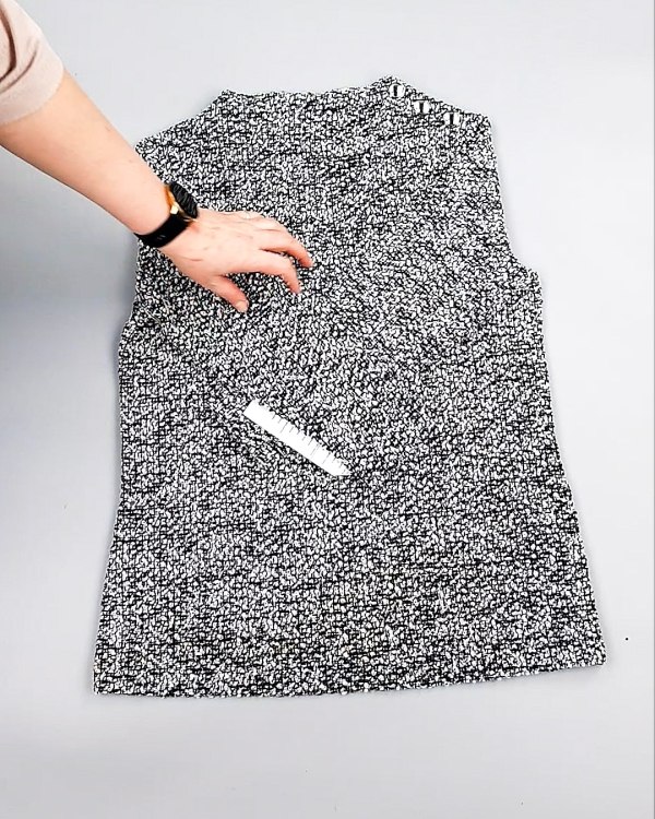 Фотография  708 - Джемпера СТОК CAN 084#7 кг, ЛОТ №7651 оптом в Петрозаводске и Карелии