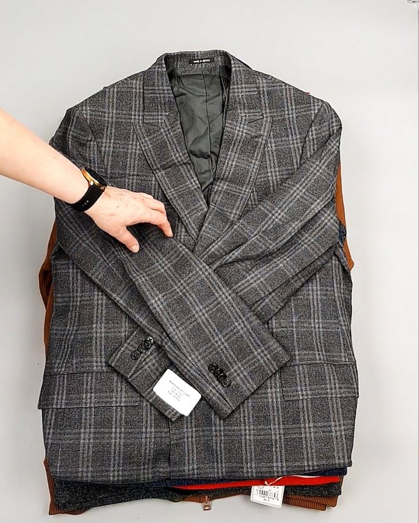 Фотография  354 - AMAZON mix муж весна 015#15 кг, ЛОТ №7739 оптом в Петрозаводске и Карелии