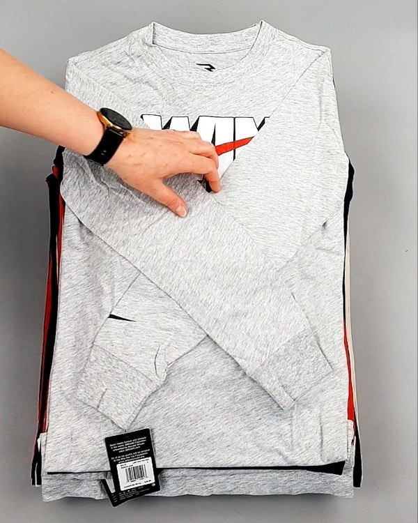 Фотография  919 - Тонковки детские NIKE CAN 084#5 кг, ЛОТ №7970 оптом в Петрозаводске и Карелии