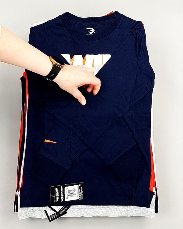 Фотография  606 - Тонковки детские NIKE CAN 084#5 кг, ЛОТ №7970 оптом в Петрозаводске и Карелии