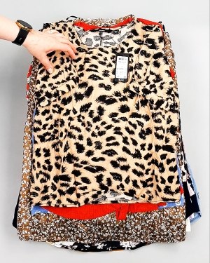 Фотография  875 - Блузки Bestseller 44#5 кг, ЛОТ №8026 оптом в Петрозаводске и Карелии