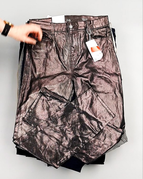 Фотография  760 - Брюки женские лето C&A 025#10 кг, ЛОТ №7895 оптом в Петрозаводске и Карелии