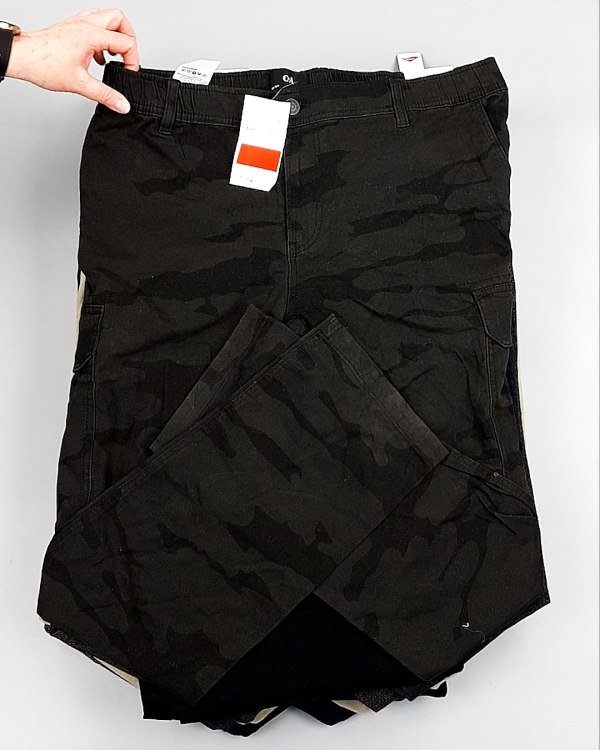 Фотография  687 - Брюки мужские зима C&A 025#10 кг, ЛОТ №7913 оптом в Петрозаводске и Карелии