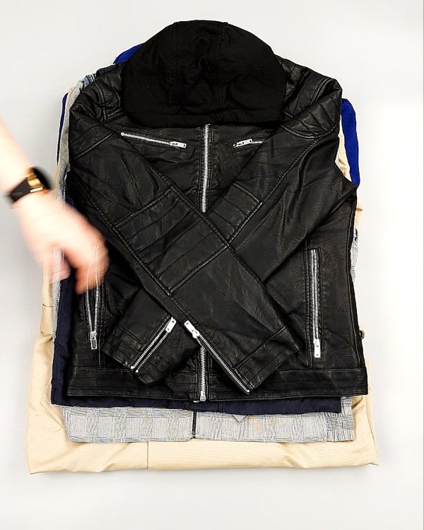 Фотография  196 - Ветровки м/ж C&A 025#10 кг, ЛОТ №7864 оптом в Петрозаводске и Карелии