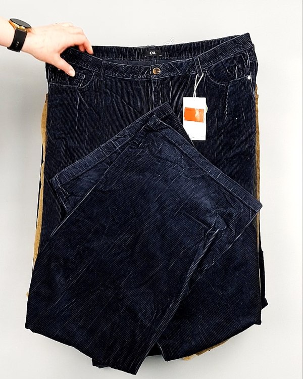 Фотография  916 - Брюки вельветовые м/ж C&A 025#10 кг, ЛОТ №7902 оптом в Петрозаводске и Карелии