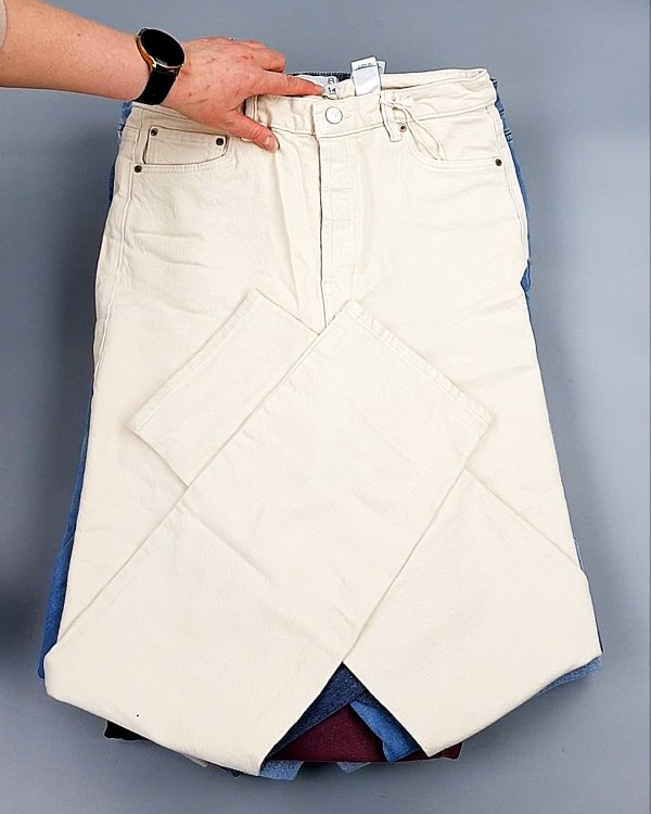 Фотография  659 - Джинсы NEXT Women#10 кг, ЛОТ №8034 оптом в Петрозаводске и Карелии