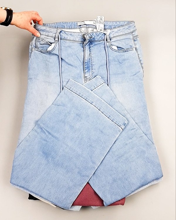 Фотография  521 - Джинсы NEXT Women#10 кг, ЛОТ №8034 оптом в Петрозаводске и Карелии