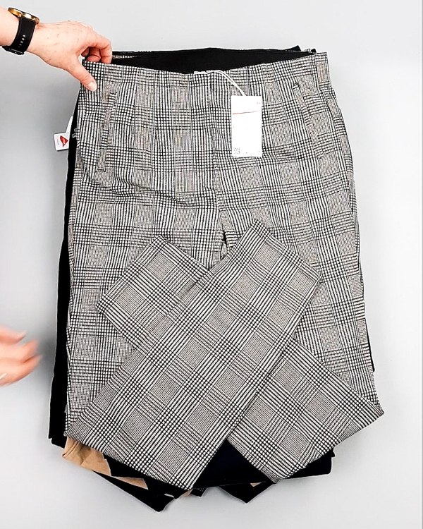 Фотография  208 - Брюки женские лето C&A 025#10 кг оптом в Петрозаводске и Карелии