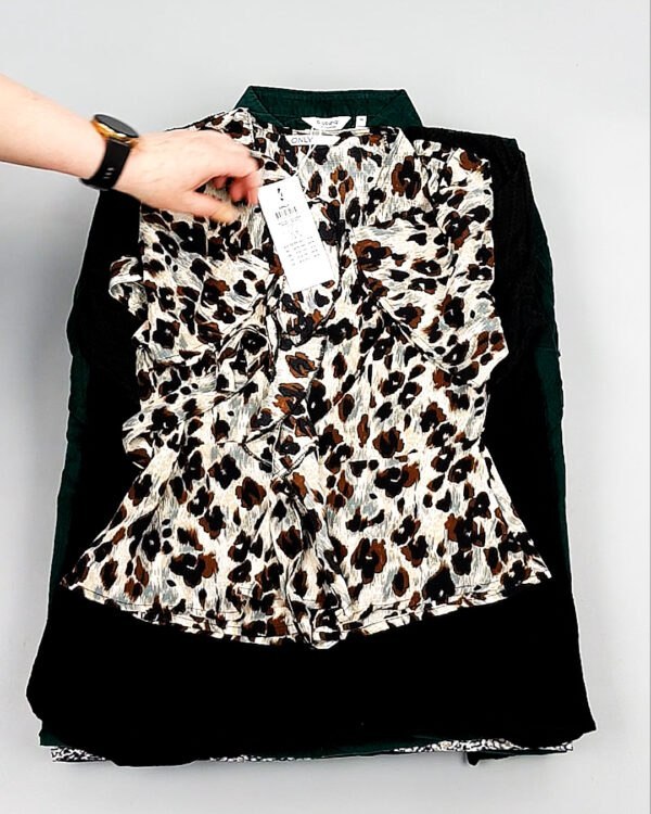 Фотография  379 - Блузки Bestseller+DK 035#5 кг, ЛОТ №8096 оптом в Петрозаводске и Карелии