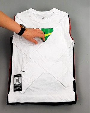 Фотография  412 - Тонковки детские NIKE CAN 084#5 кг, ЛОТ №7970 оптом в Петрозаводске и Карелии