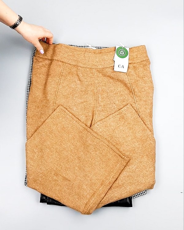 Фотография  719 - Брюки женские зима C&A 025#10 кг, ЛОТ №7908 оптом в Петрозаводске и Карелии