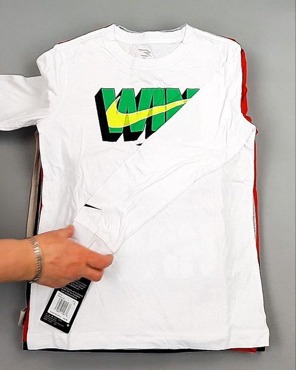 Фотография  197 - Тонковки детские NIKE CAN 084#5 кг, ЛОТ №7969 оптом в Петрозаводске и Карелии