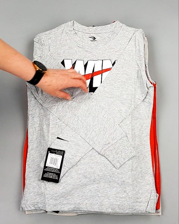 Фотография  581 - Тонковки детские NIKE CAN 084#5 кг, ЛОТ №7971 оптом в Петрозаводске и Карелии