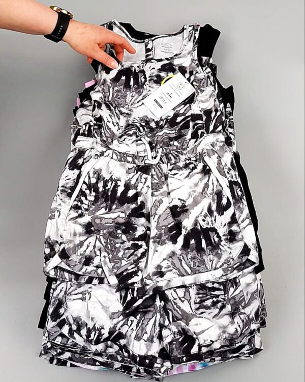 Фотография  852 - Комбинезоны детские CAN#5 кг, ЛОТ №8132 оптом в Петрозаводске и Карелии