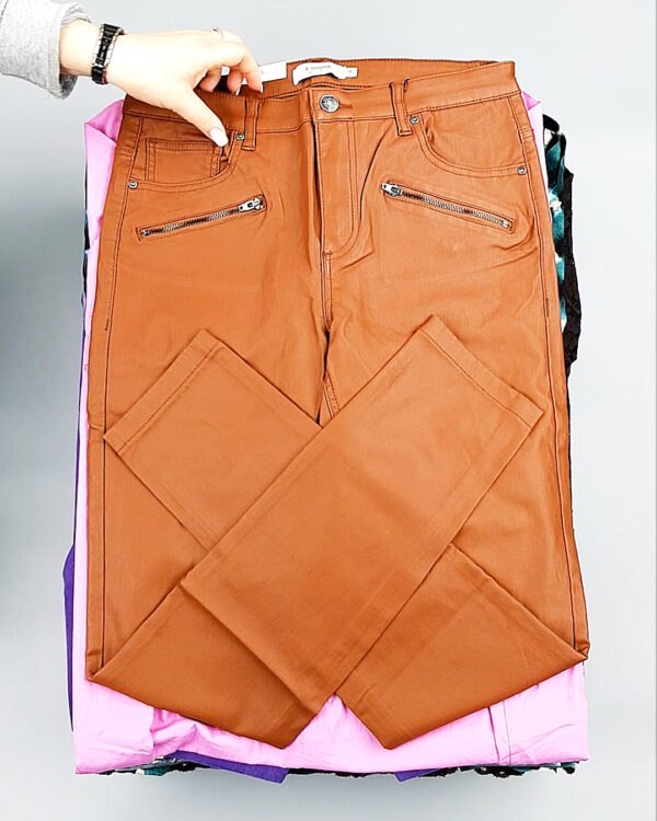 Фотография  802 - B.YOUNG Summer mix 035#15 кг, ЛОТ №8201 оптом в Петрозаводске и Карелии