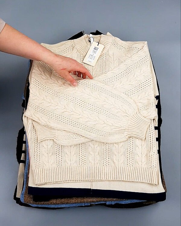 Фотография  787 - Джемпера Bestseller+DK 035#7 кг, ЛОТ №8258 оптом в Петрозаводске и Карелии