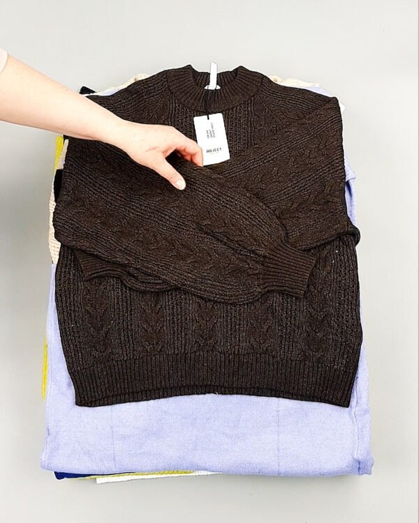 Фотография  437 - Джемпера Bestseller+DK 035#7 кг, ЛОТ №8260 оптом в Петрозаводске и Карелии