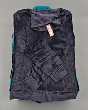 Купить Спортивные костюмы  AD83#10 шт, ЛОТ №8638 оптом в Петрозаводске и Карелии