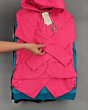 Купить Спортивные костюмы  AD83#10 шт, ЛОТ №8639 оптом в Петрозаводске и Карелии