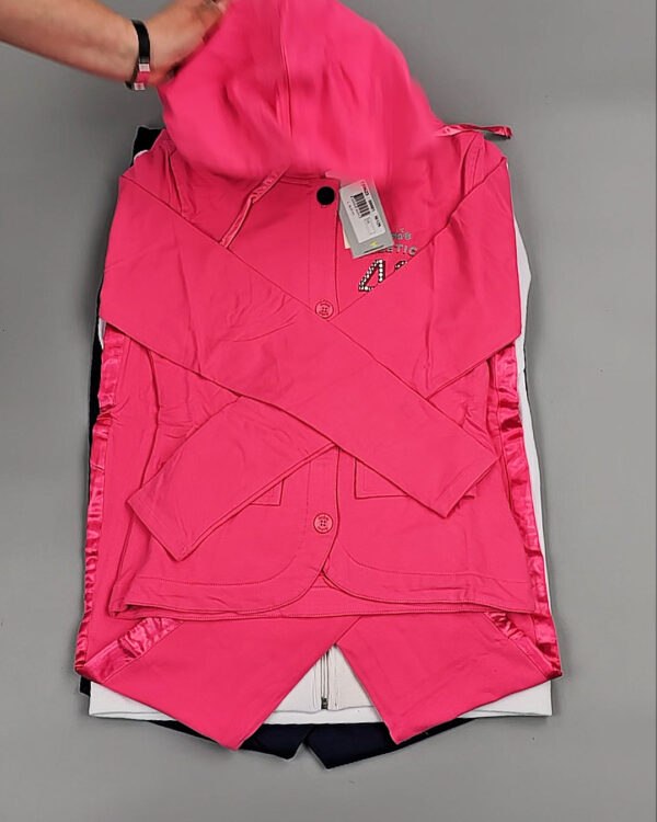 Фотография  900 - Спортивные костюмы  AD83#4 шт, ЛОТ №8637 оптом в Петрозаводске и Карелии