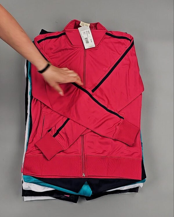 Фотография  356 - Спортивные костюмы  AD83#10 шт, ЛОТ №8639 оптом в Петрозаводске и Карелии