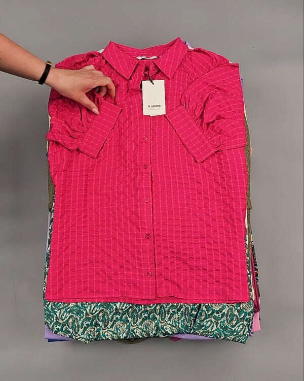 Фотография  134 - B.YOUNG Summer mix 045#15 кг, ЛОТ №8570 оптом в Петрозаводске и Карелии