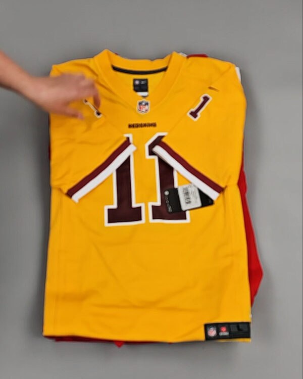 Фотография  806 - KIDS NIKE CAN 084#5 кг, ЛОТ №8476 оптом в Петрозаводске и Карелии