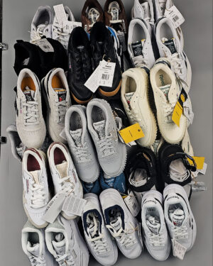 Купить Кроссовки Reebok#23 шт, ЛОТ №8896 оптом в Петрозаводске и Карелии