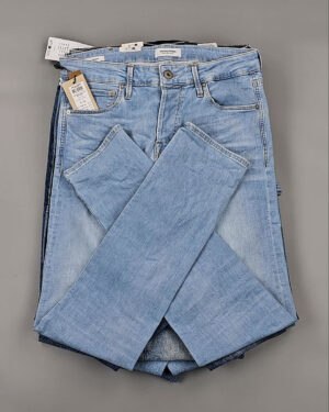 Купить Джинсы JACK JONES men 045#5 кг, ЛОТ №8757 оптом в Петрозаводске и Карелии