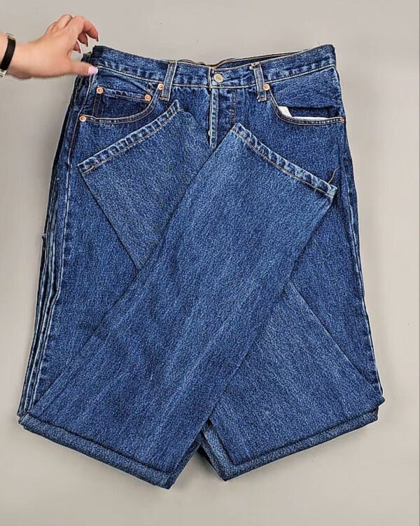 Фотография  829 - Джинсы LEVIS муж #6,3 кг, ЛОТ №8759 оптом в Петрозаводске и Карелии