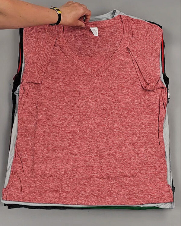 Фотография  440 - Футболки СТОК CAN 084#5 кг, ЛОТ №9000 оптом в Петрозаводске и Карелии