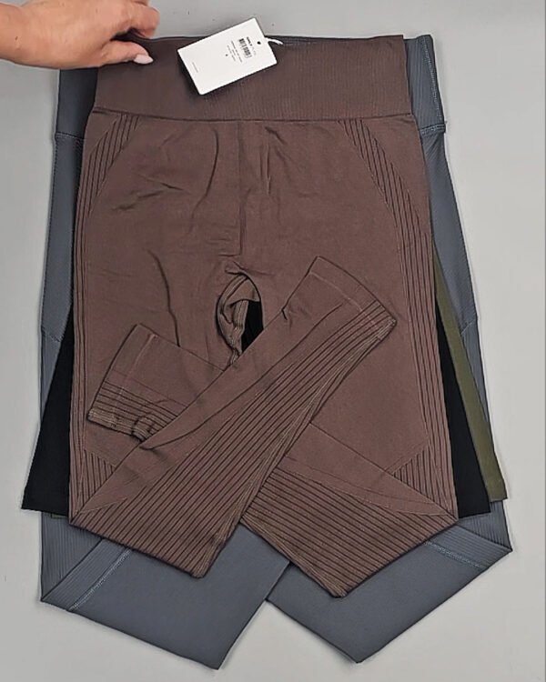 Фотография  470 - Спорт Bestseller 045 B#4 кг, ЛОТ №9038 оптом в Петрозаводске и Карелии