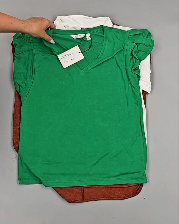 Фотография  645 - Футболки DK COMPANY 045 B#5,8 кг, ЛОТ №9089 оптом в Петрозаводске и Карелии