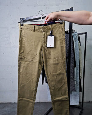 Фотография  286 - LACOSTE, CALVIN KLEIN, TOMMY HILFIGER, GUESS + 075#20 шт, ЛОТ №9072 оптом в Петрозаводске и Карелии