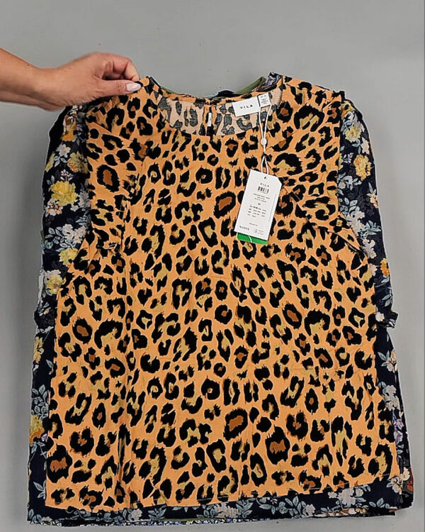 Фотография  906 - Блузки+Джемпера Bestseller Summer 045 B#8,5 кг, ЛОТ №9039 оптом в Петрозаводске и Карелии