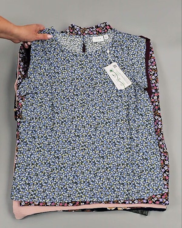 Фотография  365 - Блузки+Джемпера Bestseller Summer 045 B#8,5 кг, ЛОТ №9040 оптом в Петрозаводске и Карелии