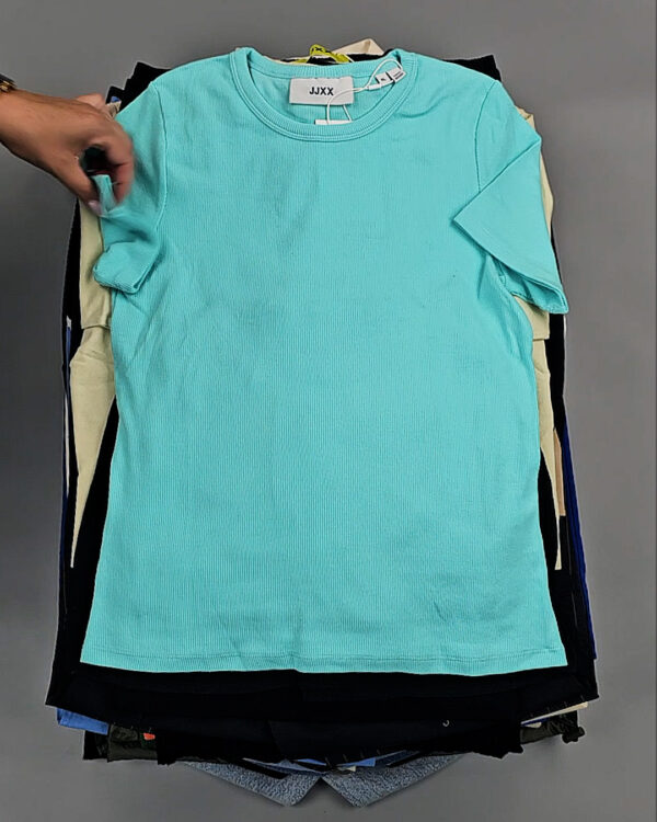 Фотография  118 - JACK JONES Women mix 075 #15 кг, ЛОТ СТ-9183 оптом в Петрозаводске и Карелии