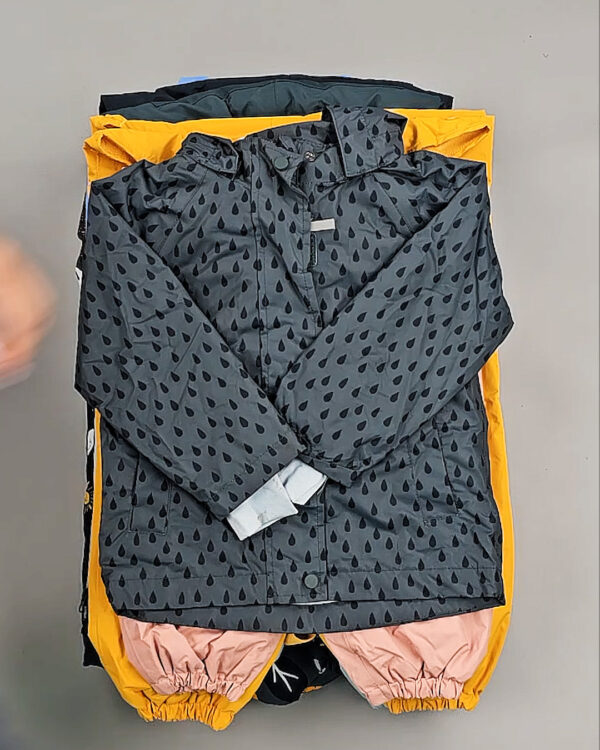 Фотография  991 - Верхняя одежда TCM kids зима 104#5 кг, ЛОТ СТ-9334 оптом в Петрозаводске и Карелии