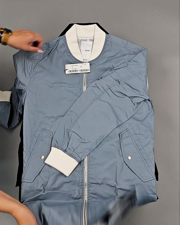 Фотография  849 - Верхняя одежда Корея 085#15 кг, ЛОТ № СТ-9246 оптом в Петрозаводске и Карелии