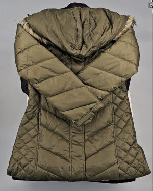 Фотография  378 - Верхняя одежда женская CAN 104#15 кг, ЛОТ СТ-9353 оптом в Петрозаводске и Карелии